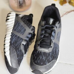 Reebok Black and Gray Men's Shoes